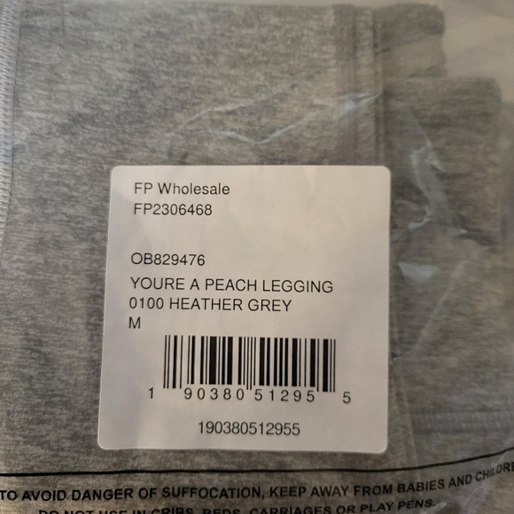 Free People You're a Peach Leggings in Heather Grey-M/L - Picture 7 of 8